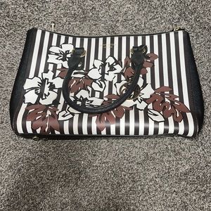 Henri Bendel Double Zipper hand bag